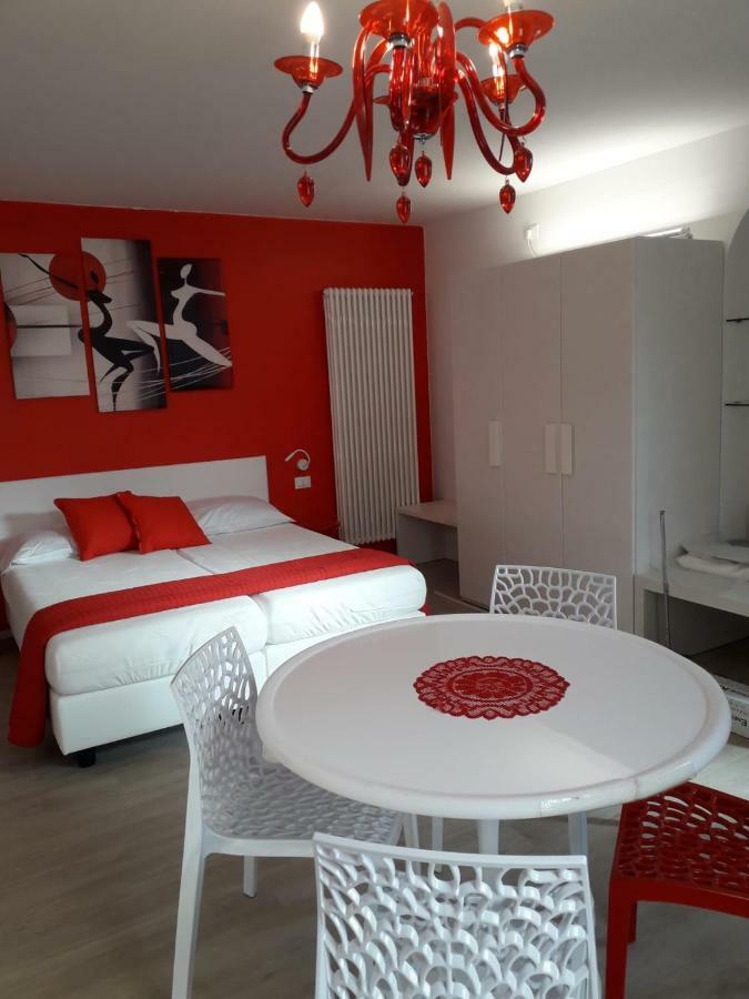 Suite Color Verona Exterior foto